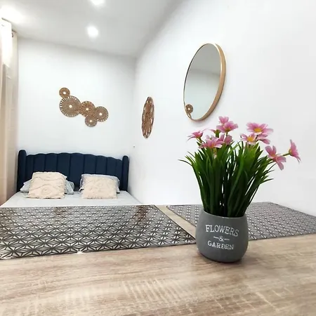 Ღ Neonest - Studio Hyper Centre , Wifi & Cour