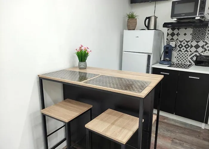 ღ Neonest - Hyper Centre , Wifi & Cour דירה *